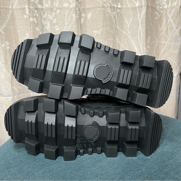 Moncler | BRAND NEW! Black Calfskin Lace Up Combat Boots Size: 37 - Picture 5 of 9